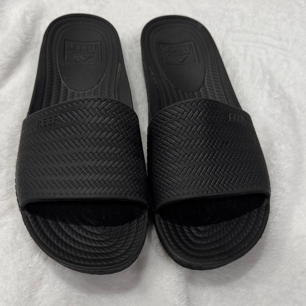 Reef Women’s Black Woven Slide Sandals